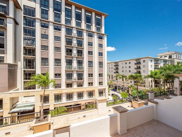 4100 Salzedo St, Unit 515, Coral Gables, FL 33146