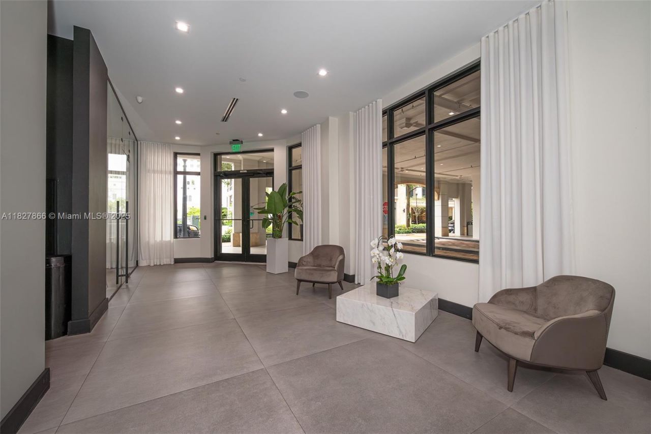 4100 Salzedo St, Unit 515, Coral Gables, FL 33146 Photo