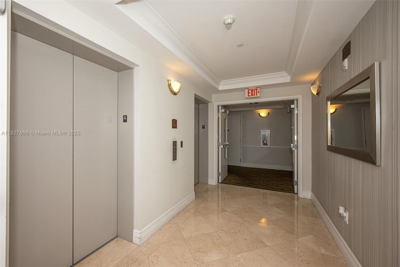 4100 Salzedo St, Unit 515, Coral Gables, FL 33146 Photo