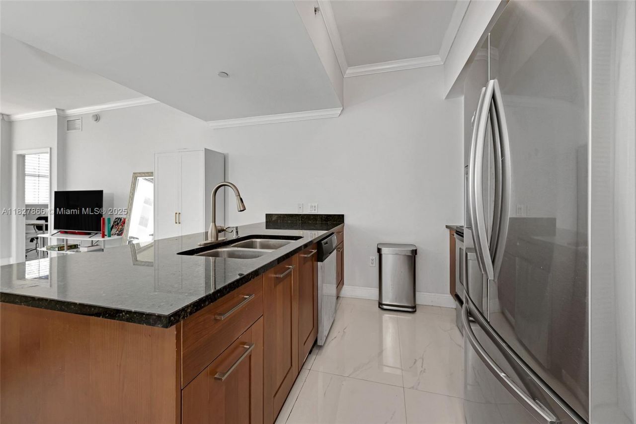 4100 Salzedo St, Unit 515, Coral Gables, FL 33146 Photo