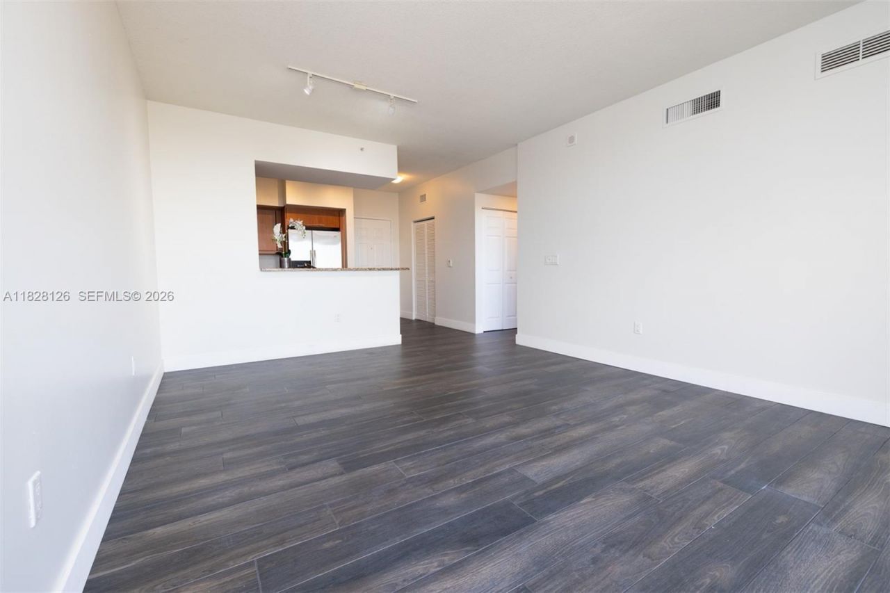 888 S Douglas Rd, Unit PH07, Coral Gables, FL 33134 Photo