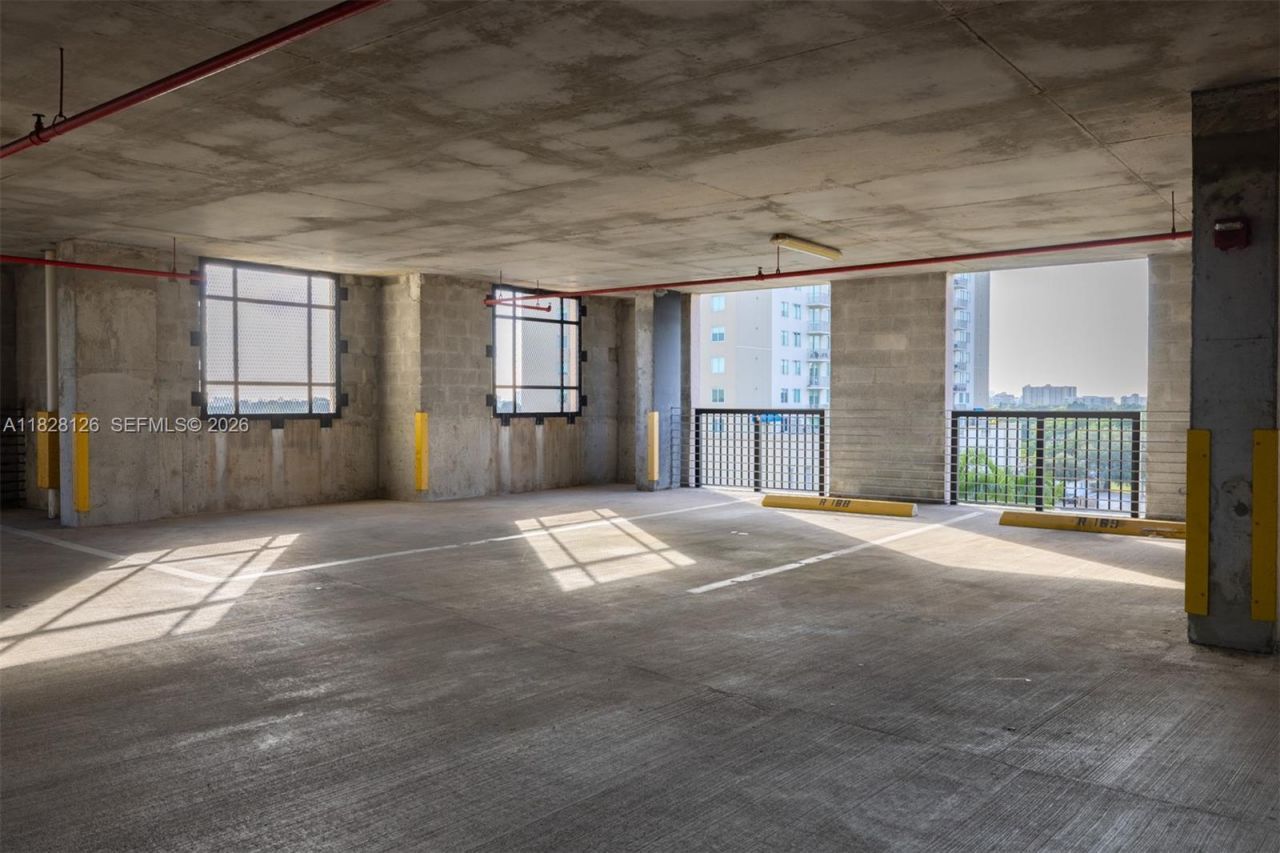 888 S Douglas Rd, Unit PH07, Coral Gables, FL 33134 Photo