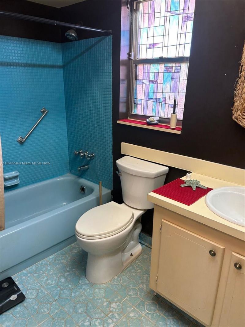 2800 W Sunrise Lakes Dr, Unit 104, Sunrise, FL 33322 Photo