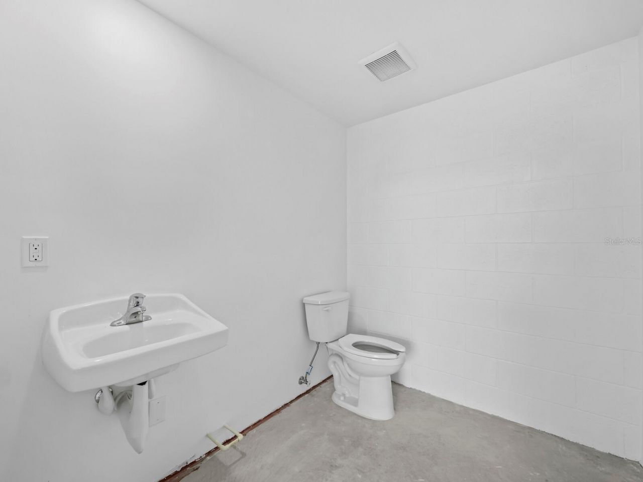 829 57th Street E, Unit 25, Bradenton, FL 34208 Photo