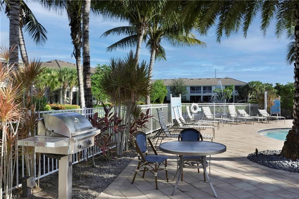 2343 Sheen Ln, Unit 401, Naples, FL 34120 Photo