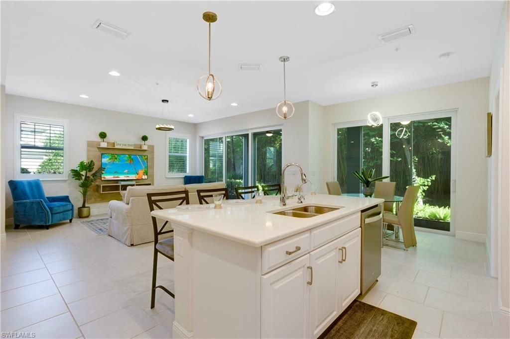 2343 Sheen Ln, Unit 401, Naples, FL 34120 Photo