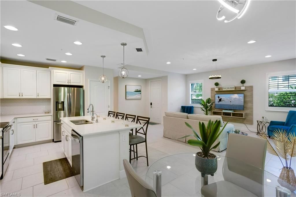 2343 Sheen Ln, Unit 401, Naples, FL 34120 Photo