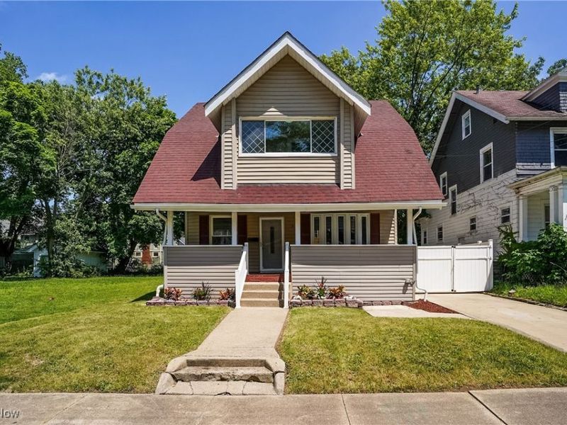 359 Beechwood Drive, Akron, OH 44320 Photo 1