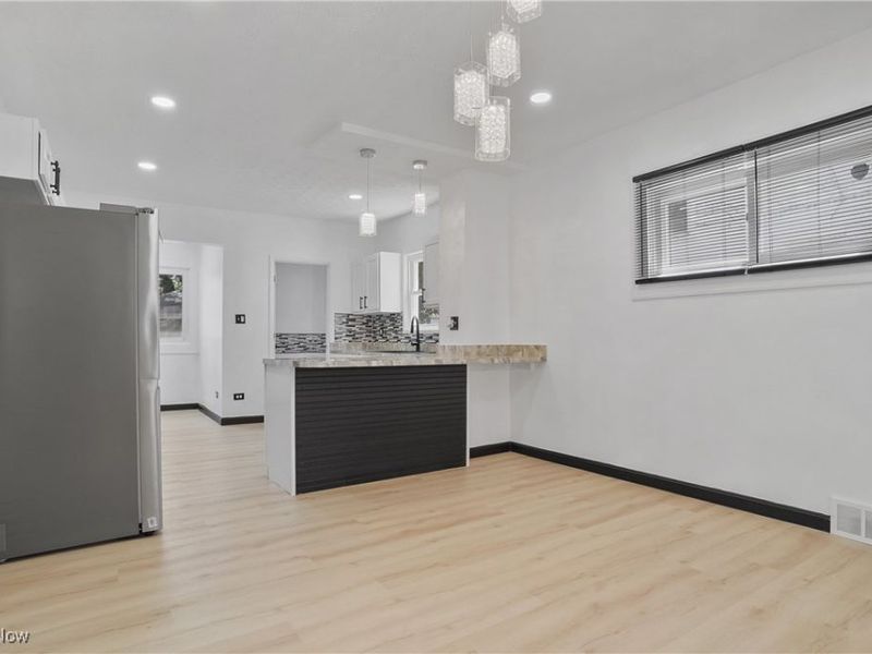 359 Beechwood Drive, Akron, OH 44320 Photo 11