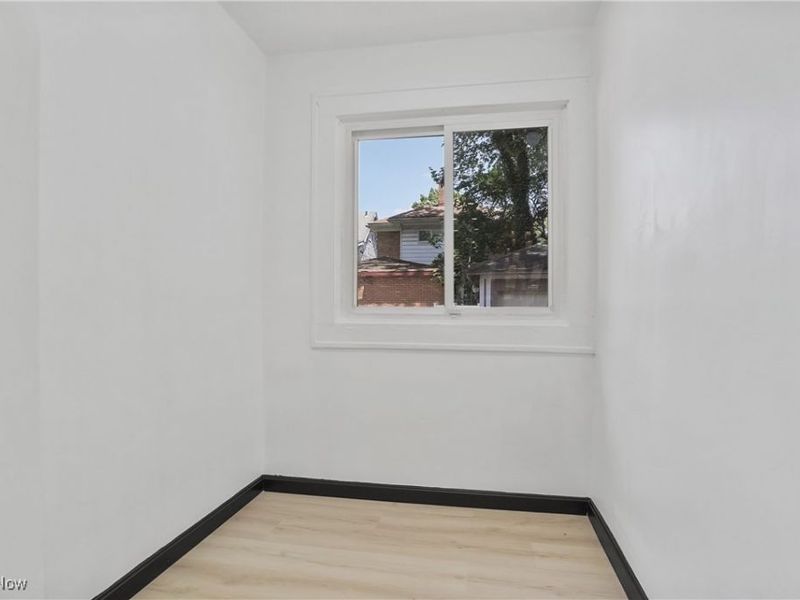 359 Beechwood Drive, Akron, OH 44320 Photo 17