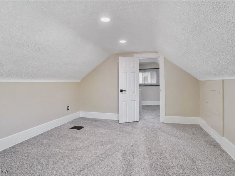 359 Beechwood Drive, Akron, OH 44320 Photo 29