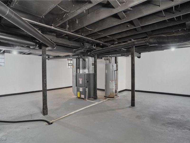 359 Beechwood Drive, Akron, OH 44320 Photo 33