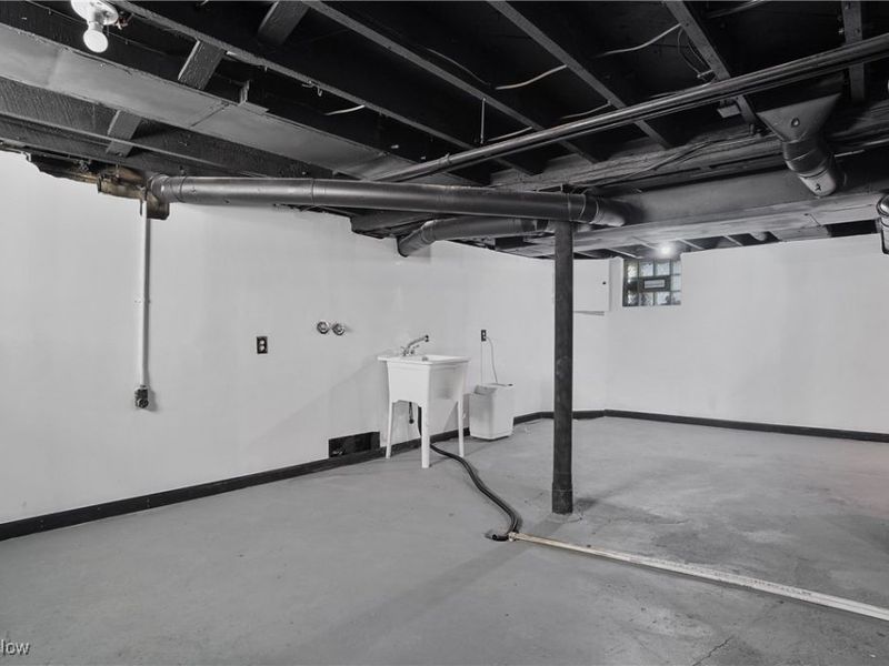 359 Beechwood Drive, Akron, OH 44320 Photo 34