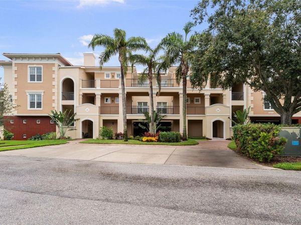 6 ACADEMY WAY S, Unit 221, ST PETERSBURG, FL 33711