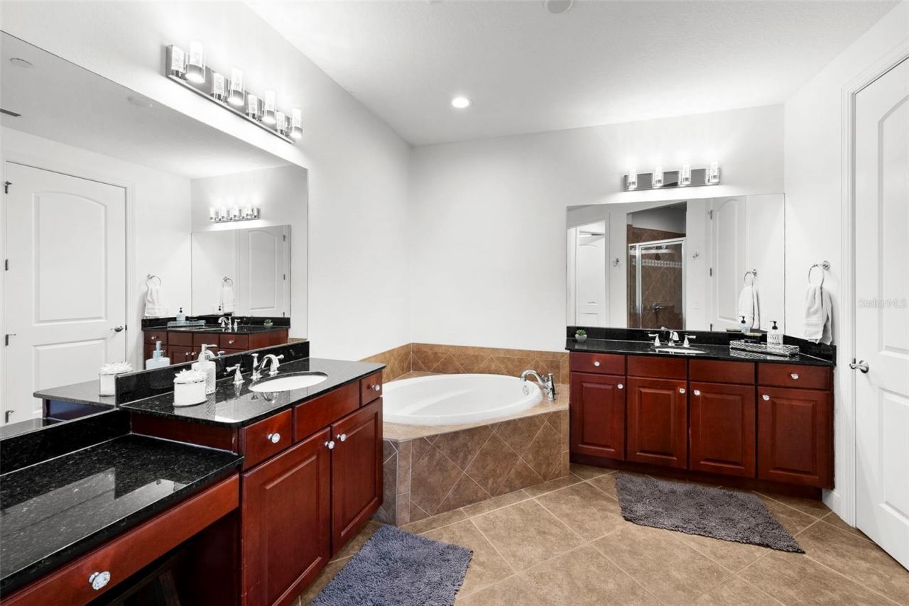 6 Academy Way S, Unit 221, Saint Petersburg, FL 33711 Photo