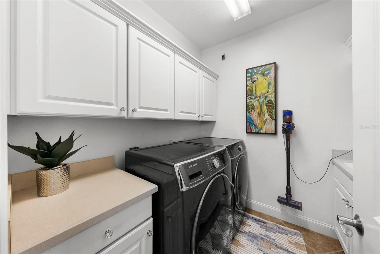 6 Academy Way S, Unit 221, Saint Petersburg, FL 33711 Photo