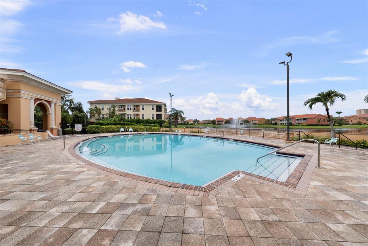 6 Academy Way S, Unit 221, Saint Petersburg, FL 33711 Photo