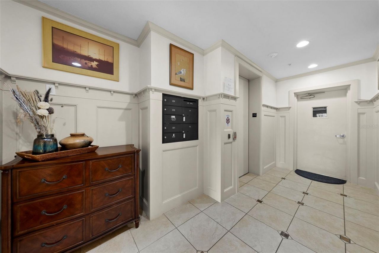 6 Academy Way S, Unit 221, Saint Petersburg, FL 33711 Photo