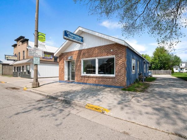 214 S MAIN STREET, Brillion, WI 54110