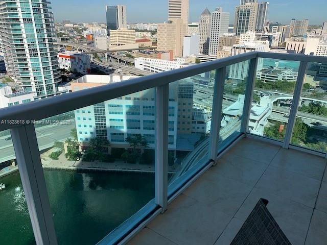 31 SE 5th St, Unit 2601, Miami, FL 33131 Photo