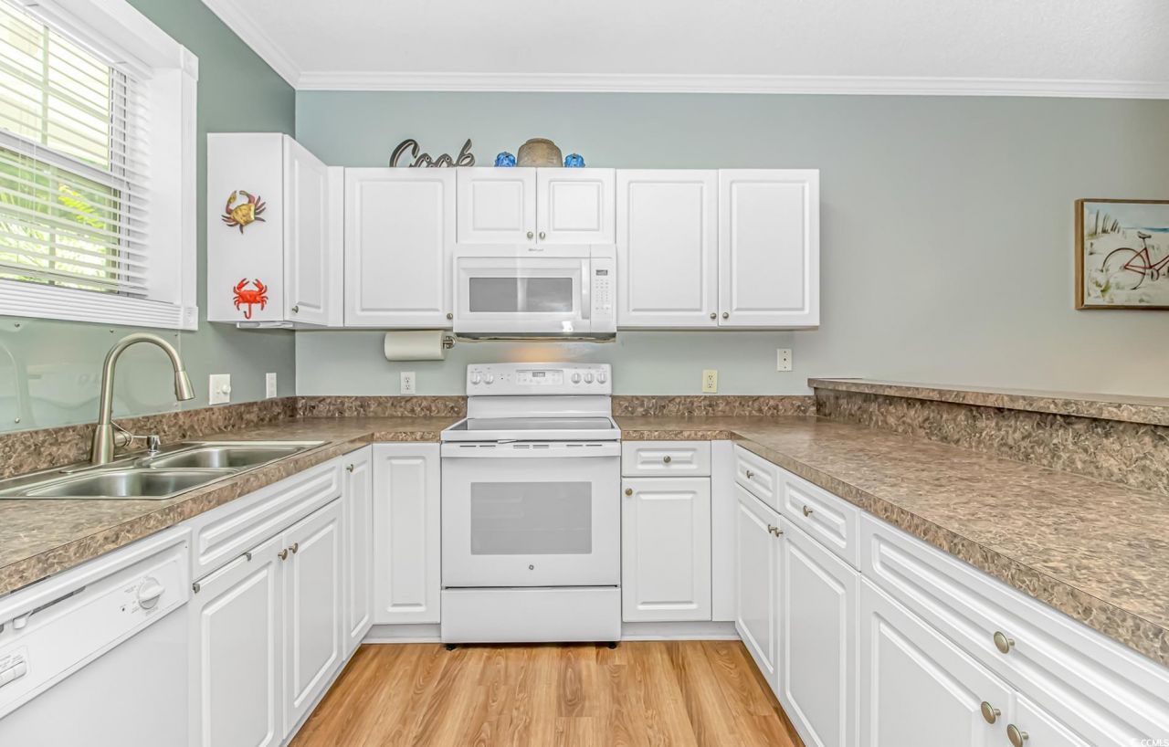 4173 Hibiscus Dr. Photo 8