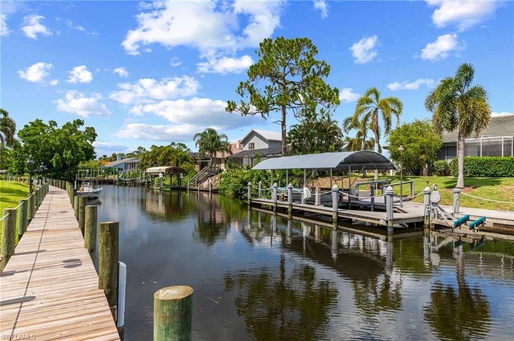 15320 Moonraker Ct, Unit 206, North Fort Myers, FL 33917 Photo