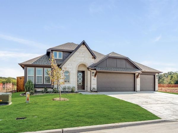 301 Saddlewood Trail, Commerce, TX 75428