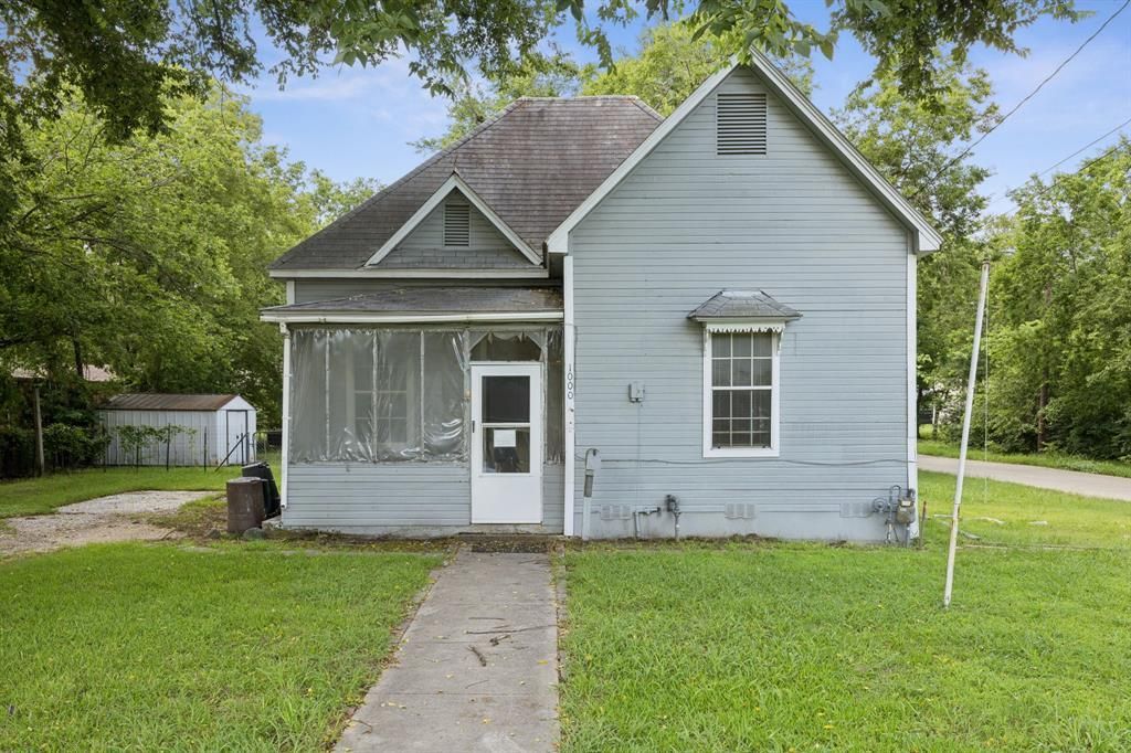 1000 E Brin Street, Terrell, TX 75160 Main Photo