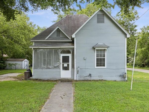 1000 E Brin Street, Terrell, TX 75160