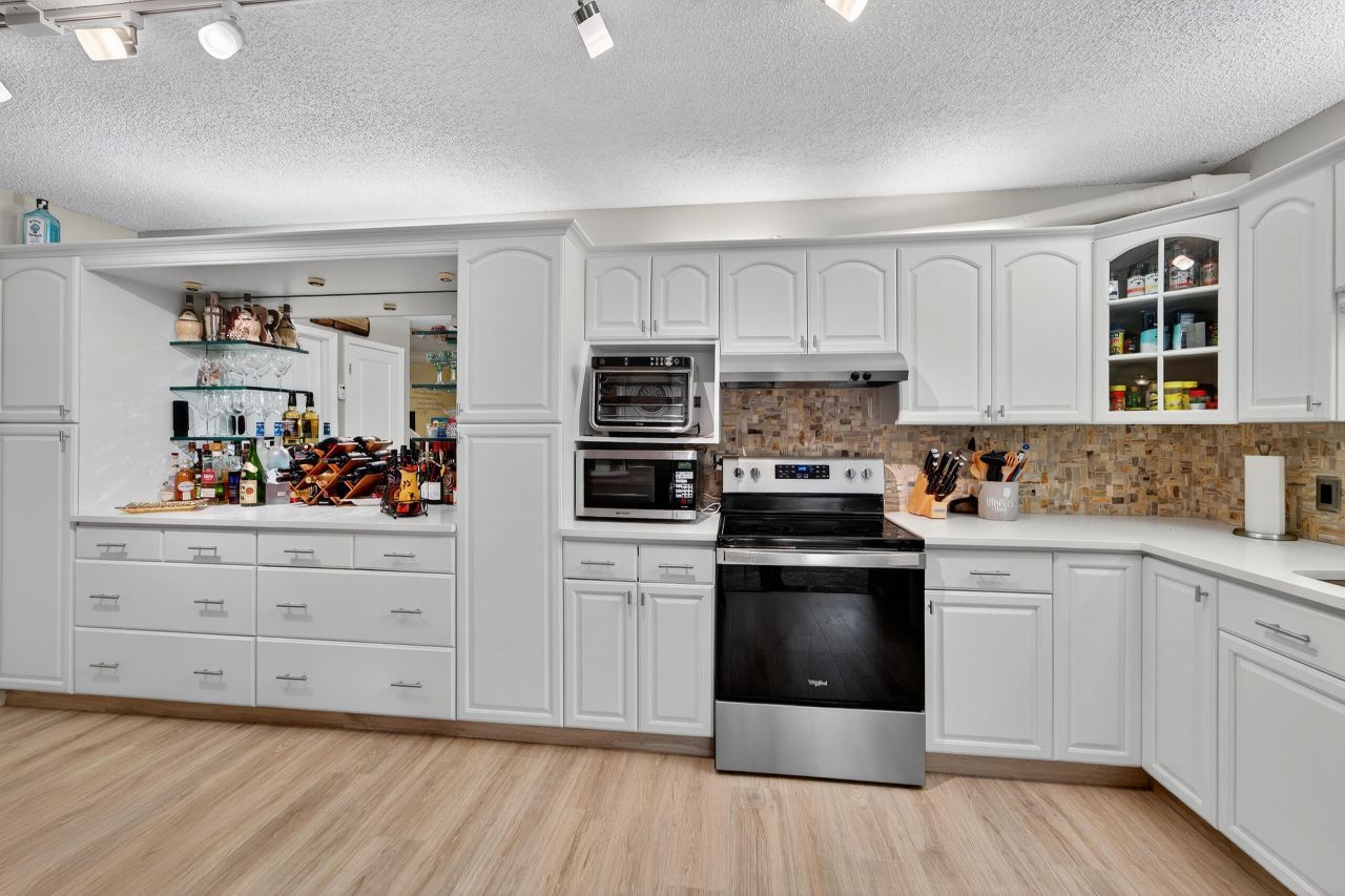 505 5th Terrace, Palm Beach Gardens, FL 33418 Photo