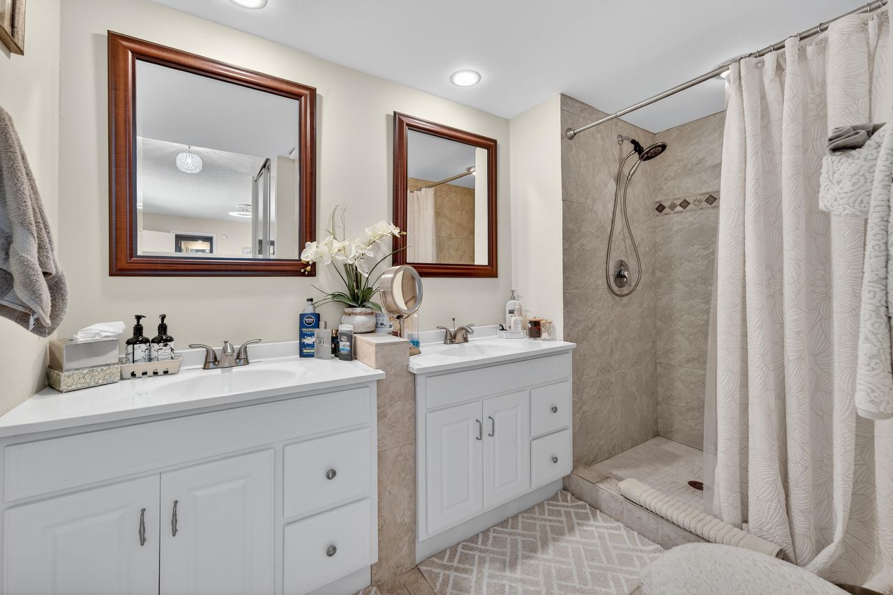 505 5th Terrace, Palm Beach Gardens, FL 33418 Photo