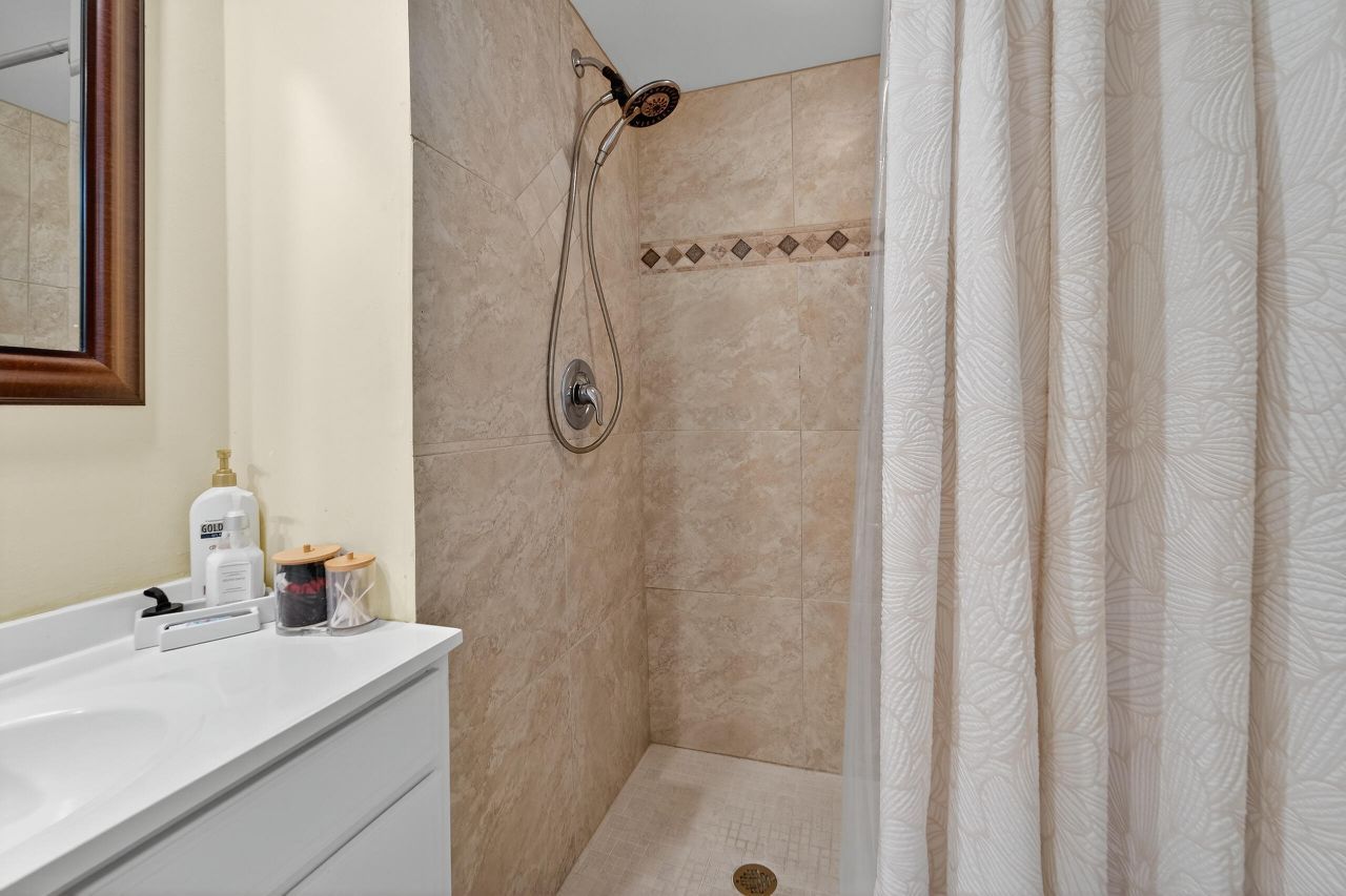 505 5th Terrace, Palm Beach Gardens, FL 33418 Photo