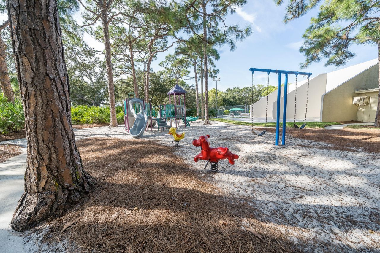 505 5th Terrace, Palm Beach Gardens, FL 33418 Photo