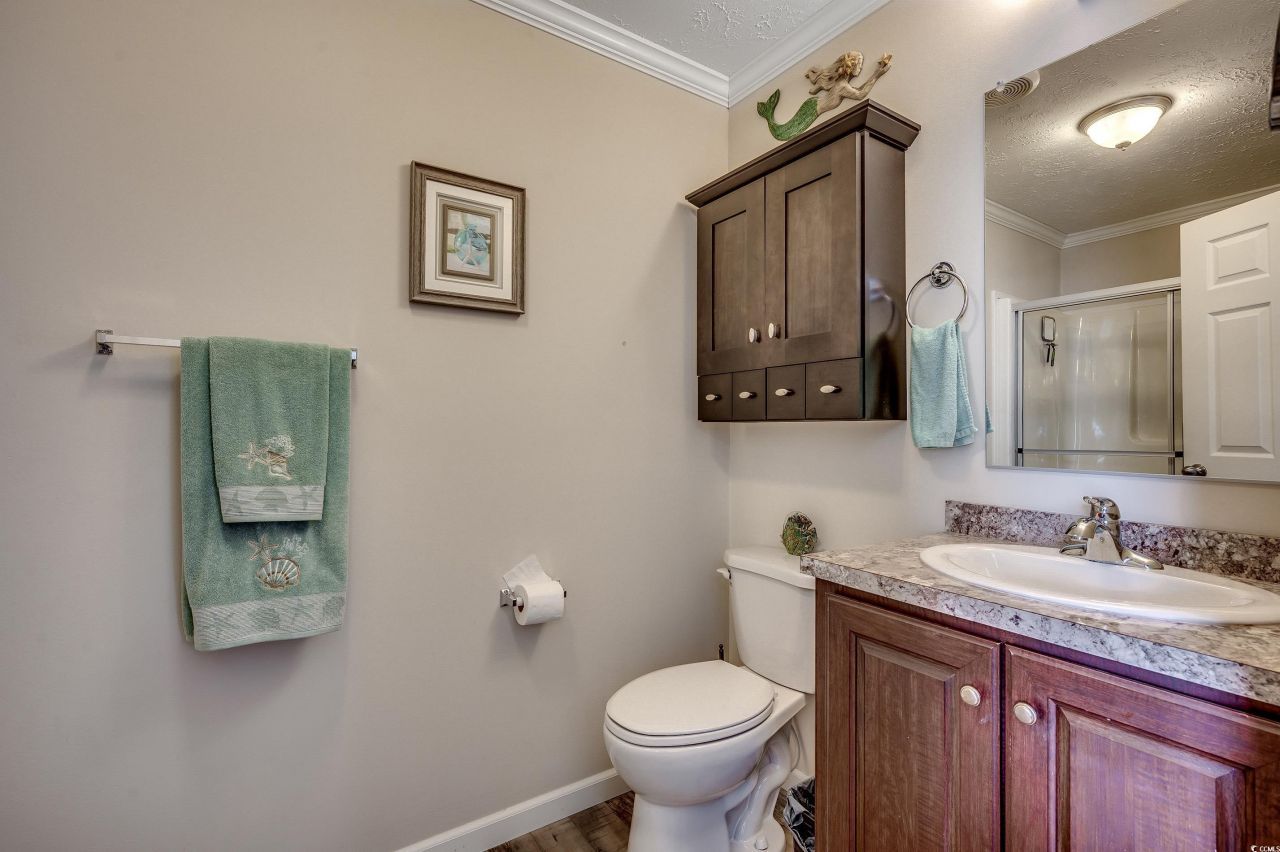 1527 Gardenia Ave. Photo 12