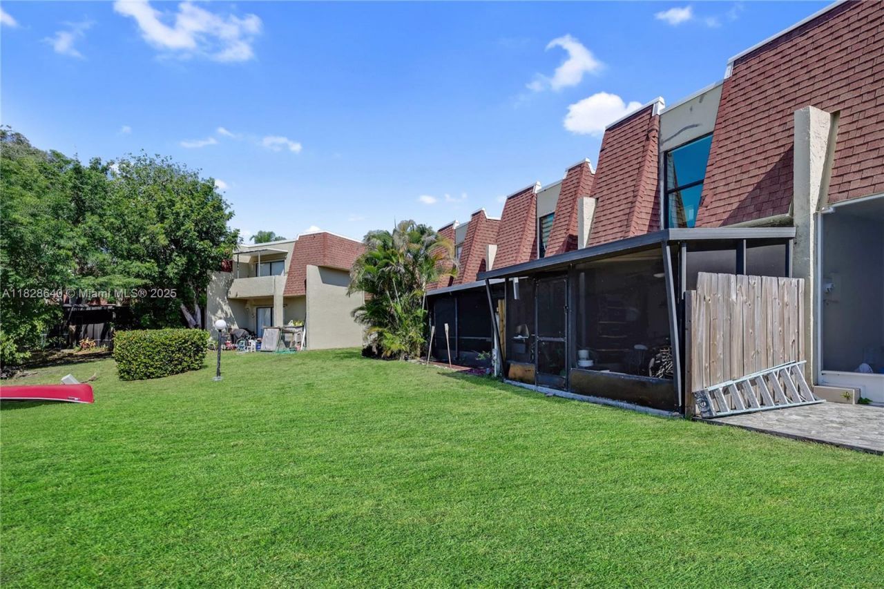 Please Call For Address, Unit 8930, Pembroke Pines, FL 33024 Photo