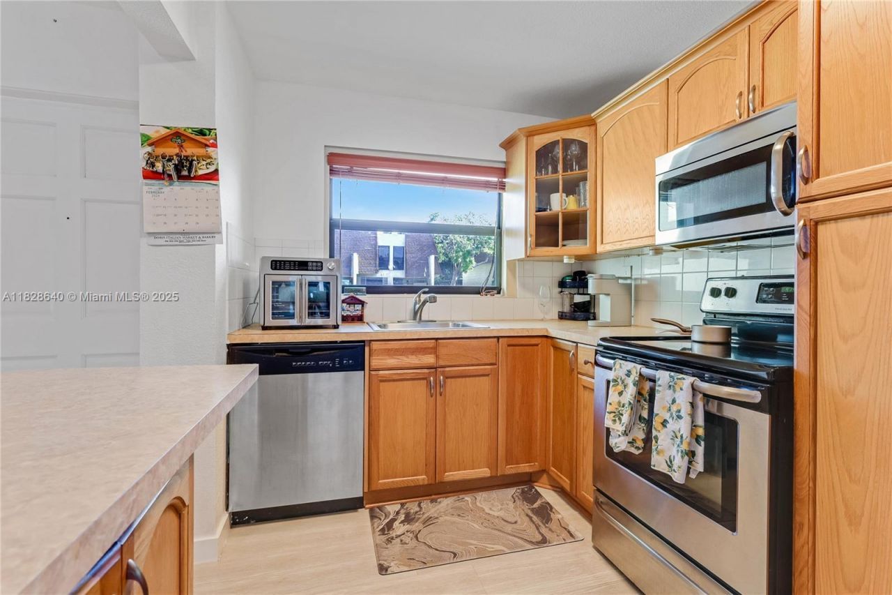 Please Call For Address, Unit 8930, Pembroke Pines, FL 33024 Photo