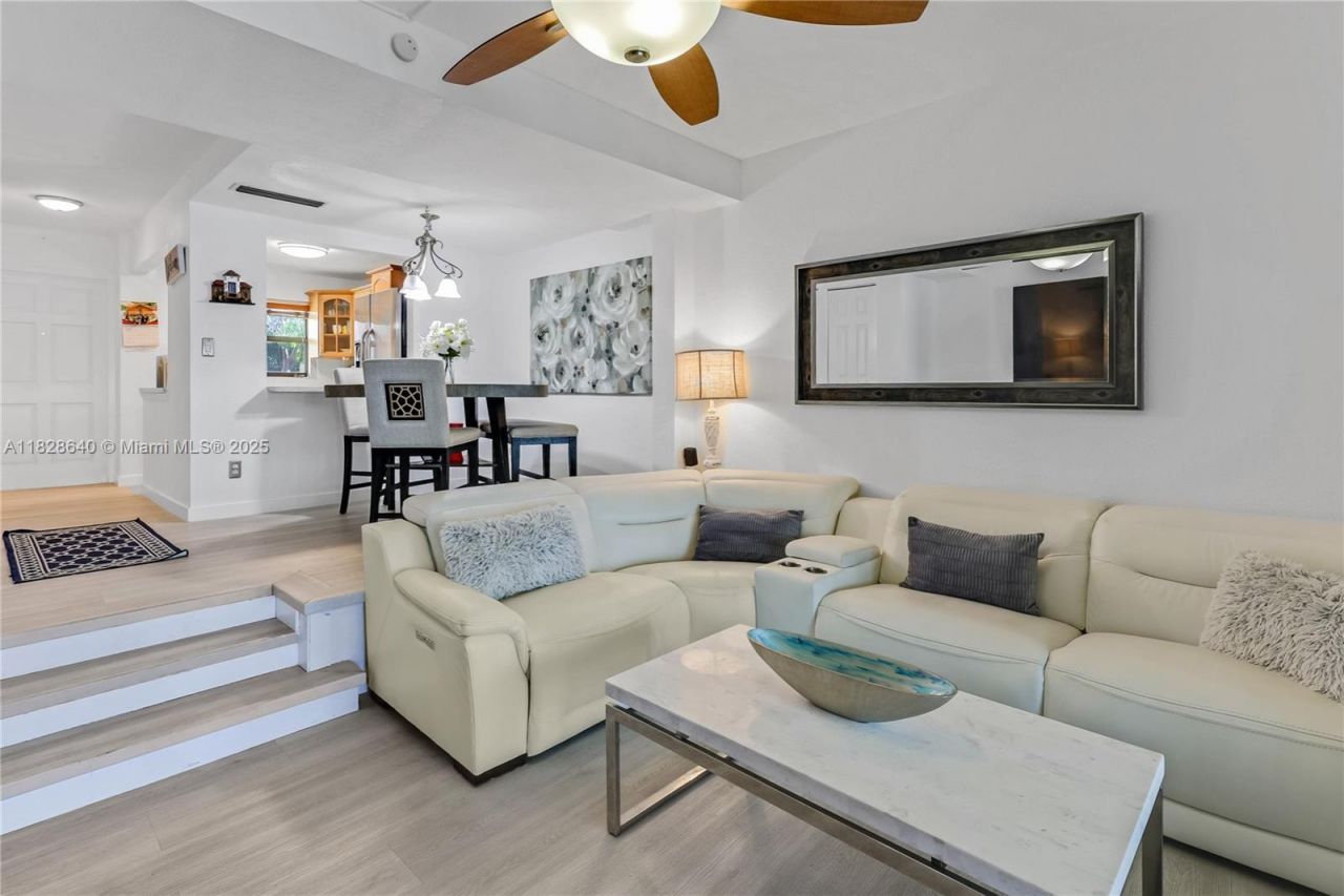 Please Call For Address, Unit 8930, Pembroke Pines, FL 33024 Photo