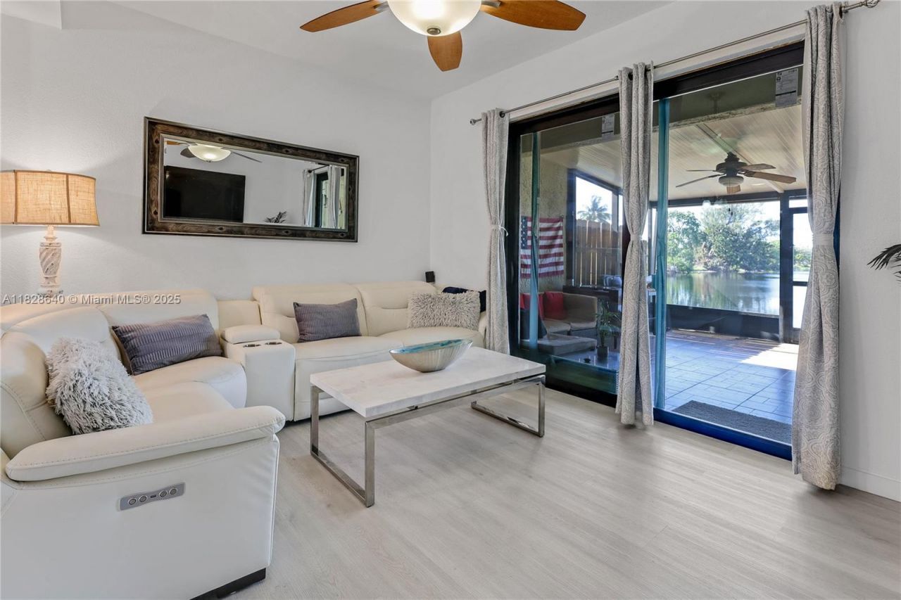 Please Call For Address, Unit 8930, Pembroke Pines, FL 33024 Photo