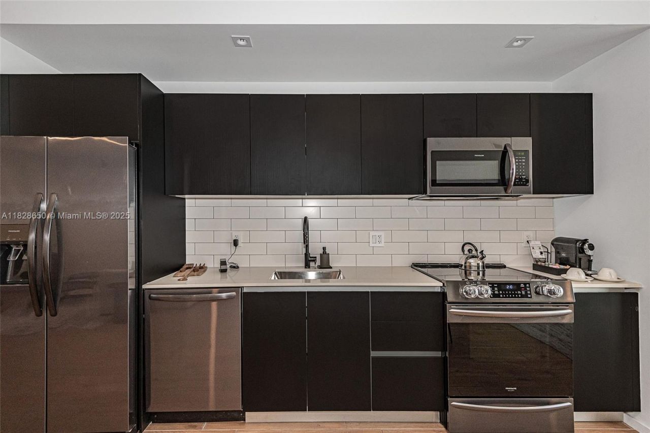 398 NE 5th St, Unit 3717, Miami, FL 33132 Photo