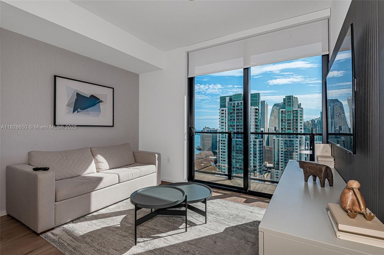 398 NE 5th St, Unit 3717, Miami, FL 33132 Photo