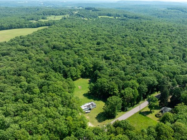 552 Chalk Hl Ohpyl Rd, Ohiopyle, PA 15470