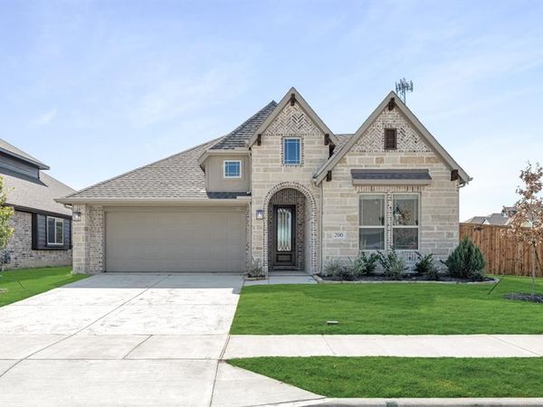 200 Sweetwater Drive, Commerce, TX 75428