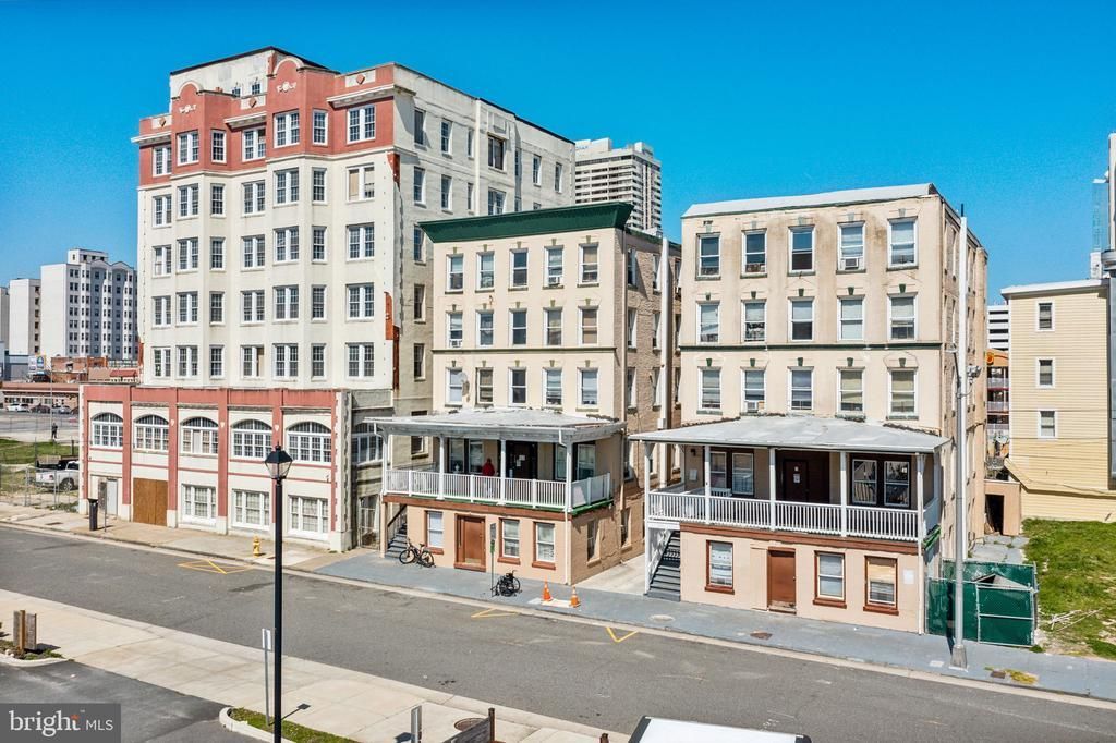 133-37 St James Place, Atlantic City, NJ 08401 Main Photo