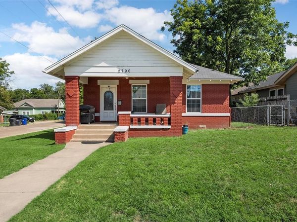 2700 Cole Avenue, Waco, TX 76707