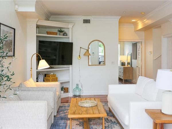 1136 6th ST S, Unit 5, NAPLES, FL 34102
