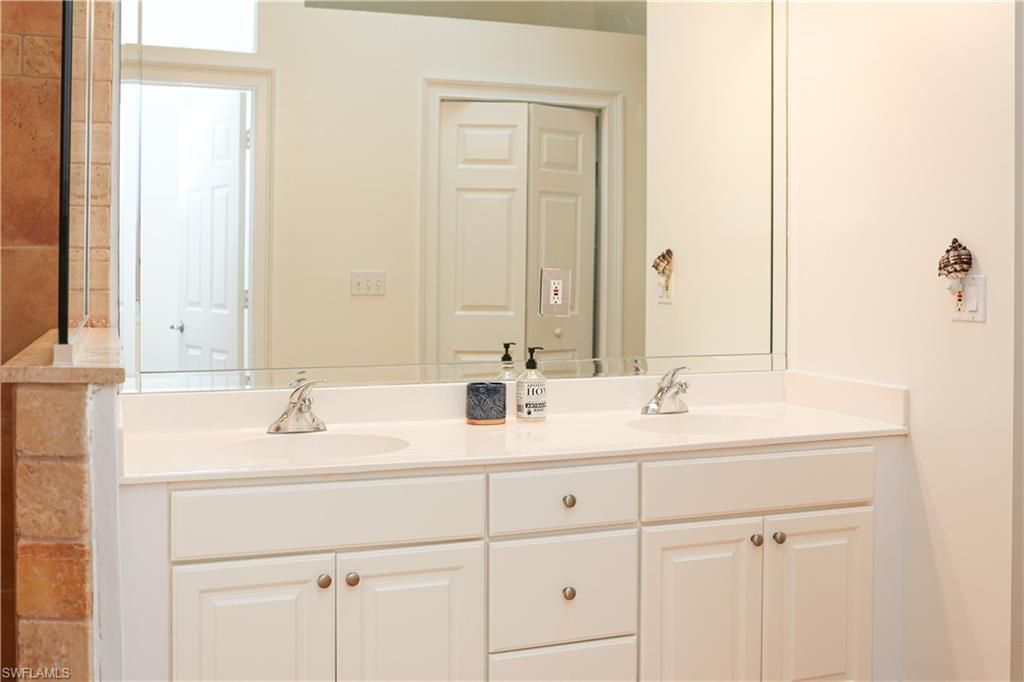 1136 6th St S, Unit 5, Naples, FL 34102 Photo