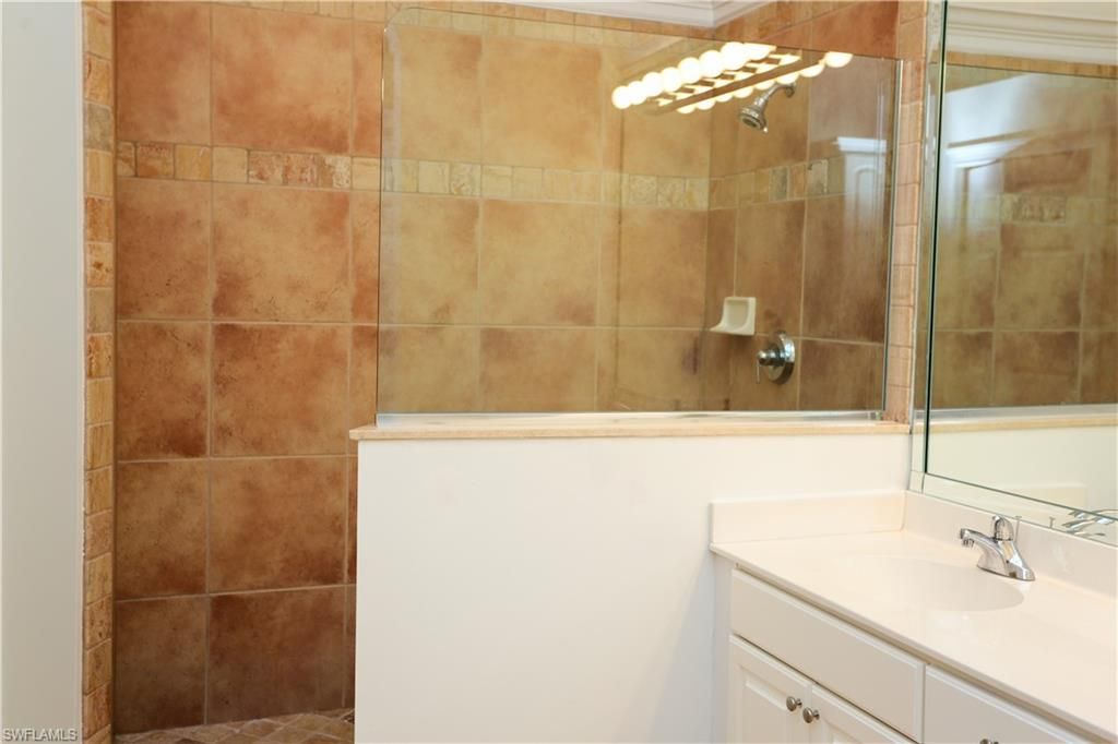 1136 6th St S, Unit 5, Naples, FL 34102 Photo