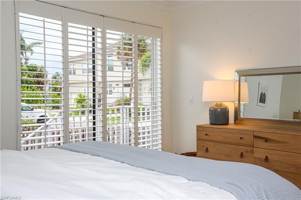 1136 6th St S, Unit 5, Naples, FL 34102 Photo