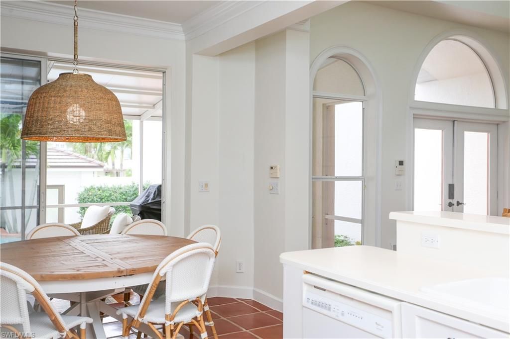 1136 6th St S, Unit 5, Naples, FL 34102 Photo