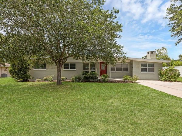 203 E LAKEVIEW AVENUE, EUSTIS, FL 32726